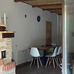Hillside Деревянный коттедж Славское