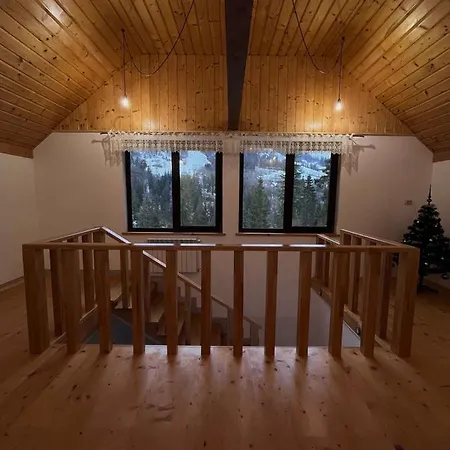 Hillside Lodge