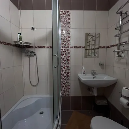 Hillside * 斯拉夫西克