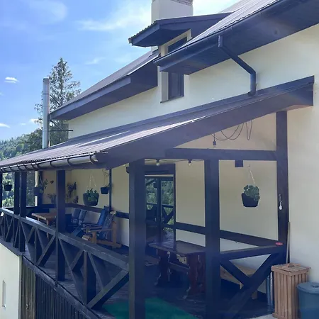 Lodge Hillside