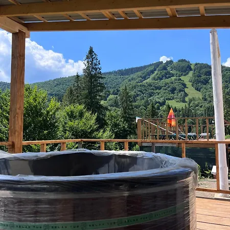 Hillside Lodge